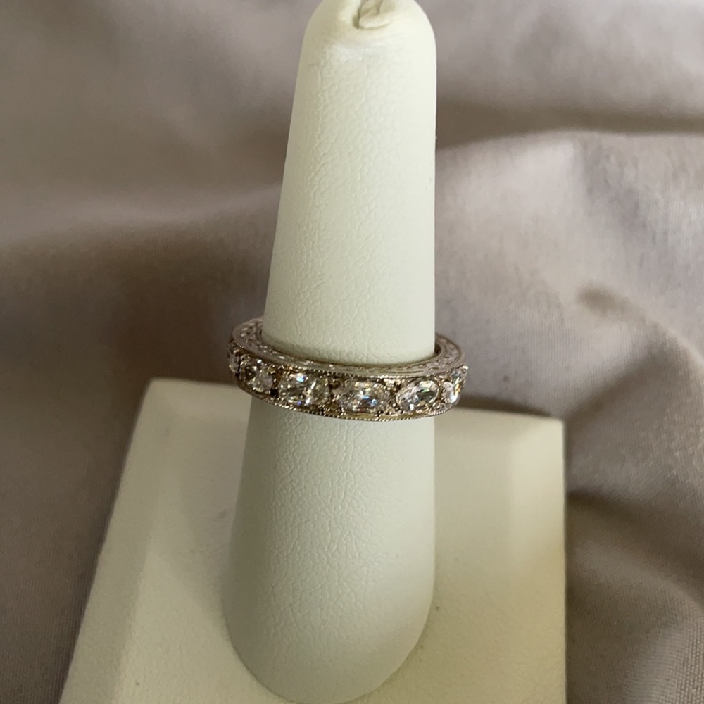 Diamond Ring - Picture 8 of 10
